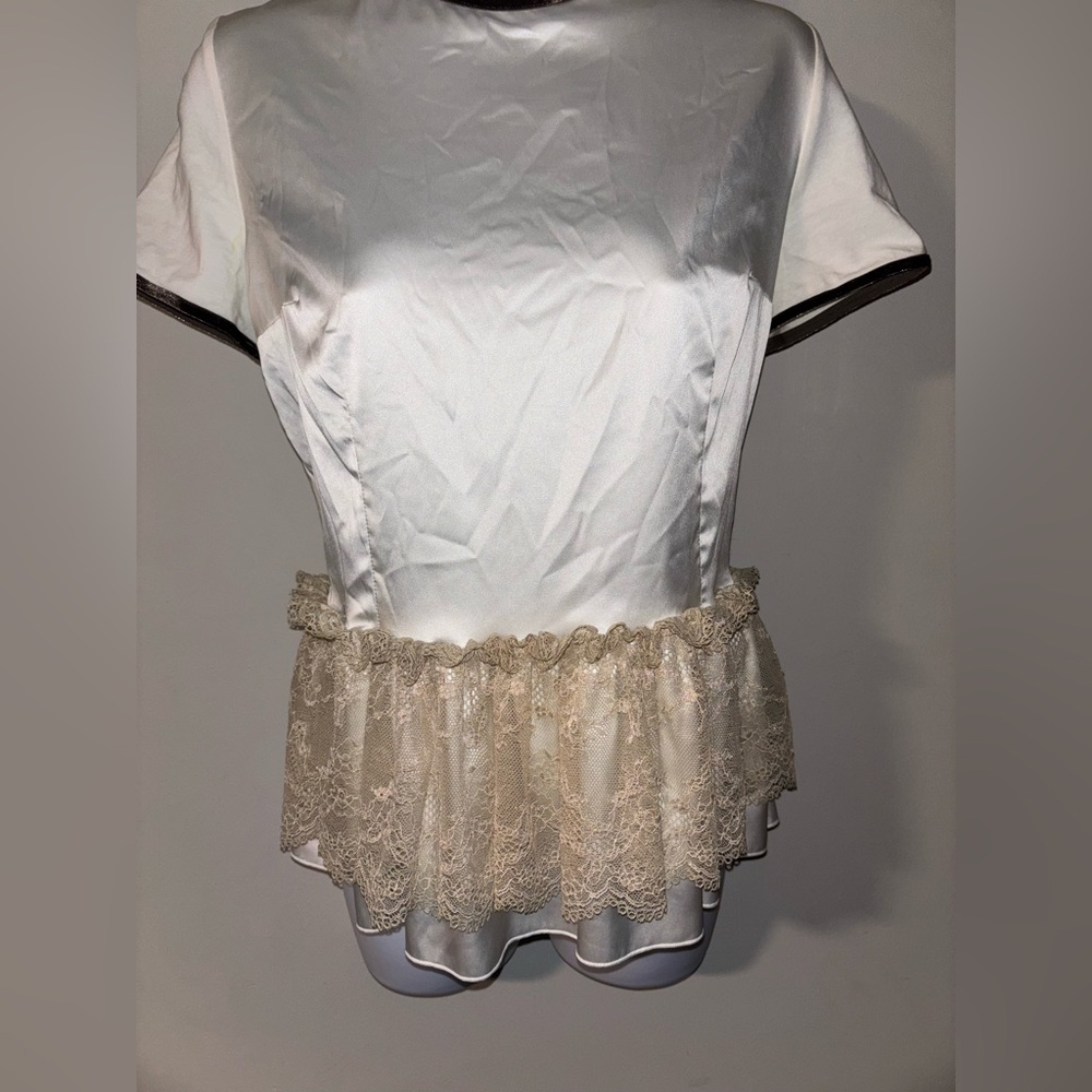 Amoralle Elegant White Satin Top with Lace Trim and velvet linings
